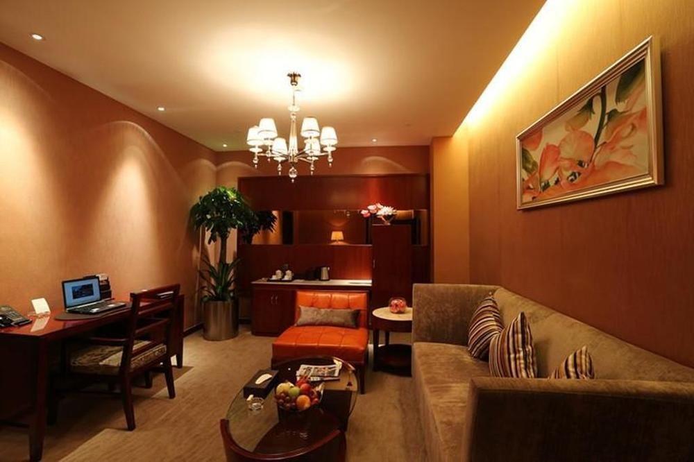Wuhan Tianchimel Hotel Exterior photo