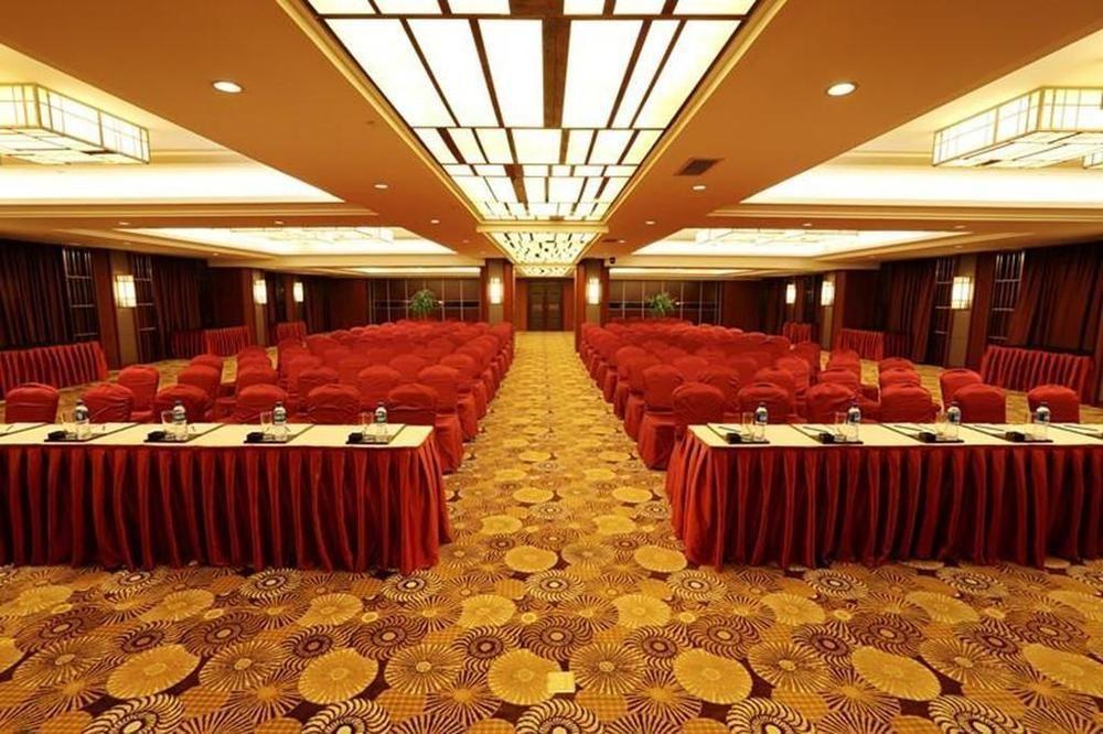 Wuhan Tianchimel Hotel Exterior photo