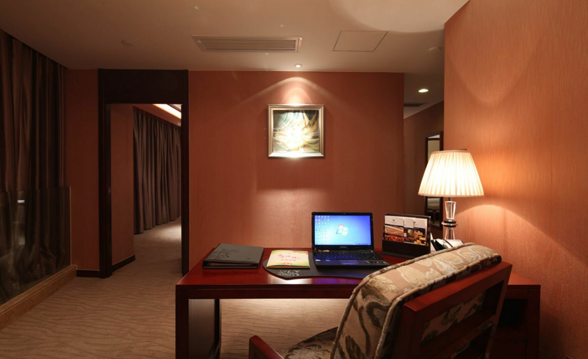 Wuhan Tianchimel Hotel Exterior photo