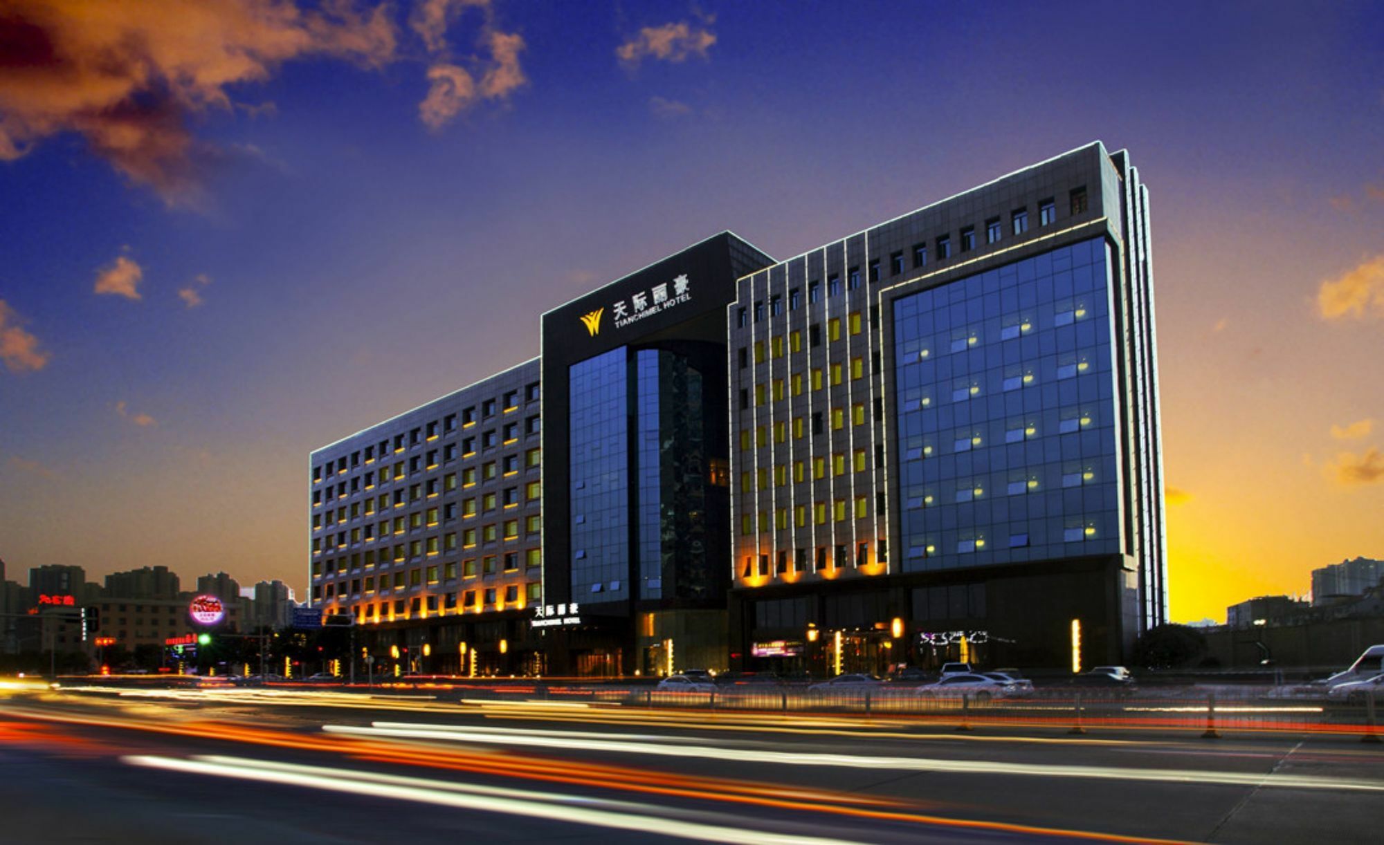 Wuhan Tianchimel Hotel Exterior photo
